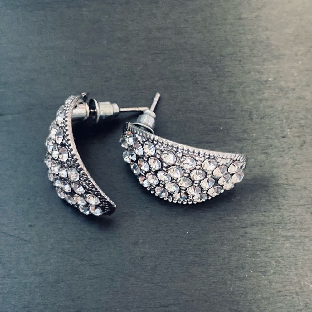 $5 w/Bundle! Silver Crystal Curved Stud Earrings